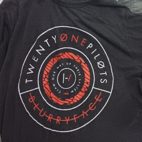 21 Pilots BlurryFace Claw Our Way Up, T-Shirt (L or XL) Men's or Women's - Picture 1 of 5